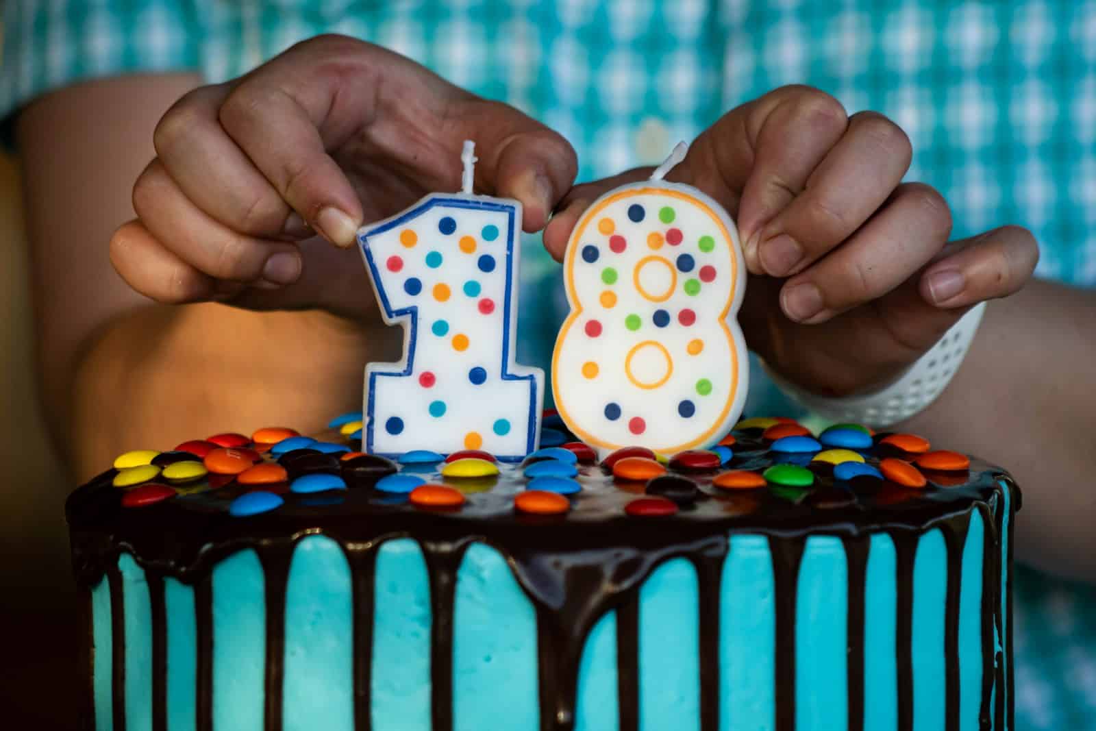 Positive Sprüche zum 18. Geburtstag für WhatsApp und Co