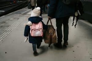 Reisen mit Kindern ohne Stress – so klappt schlaues Packen wirklich